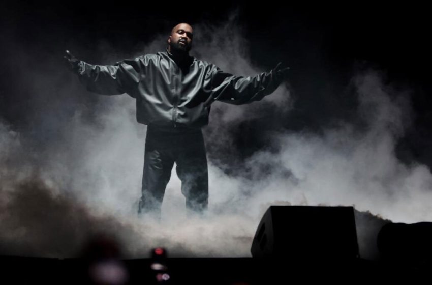  Kanye West leaves fans speechless with floating Earth and mind-bending visuals