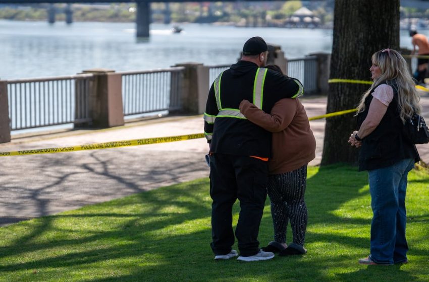  2 found dead in Willamette River after high-speed Portland crash