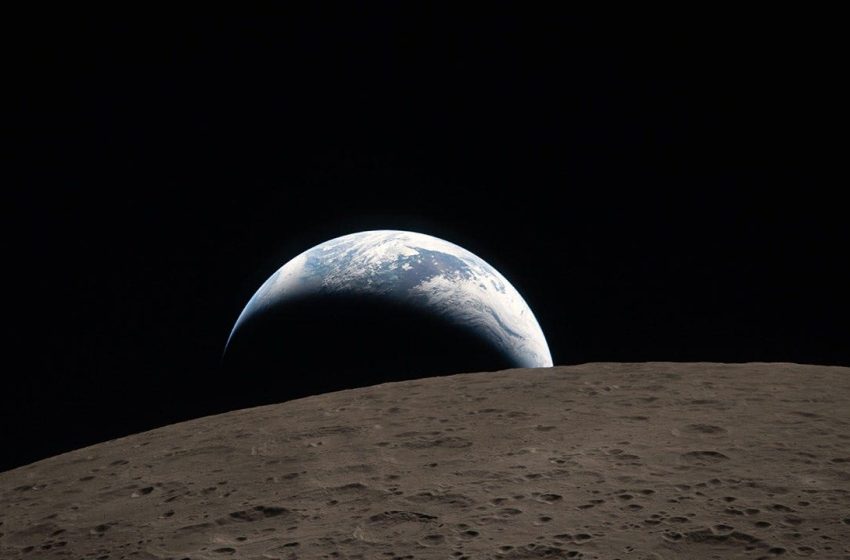  NASA releases first-ever photo of Earth from the far side of the moon