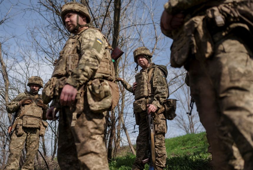 Servicemen belonging to the 154th Brigade of the Ukrainian Armed Forces attend a military exercise on April 4.