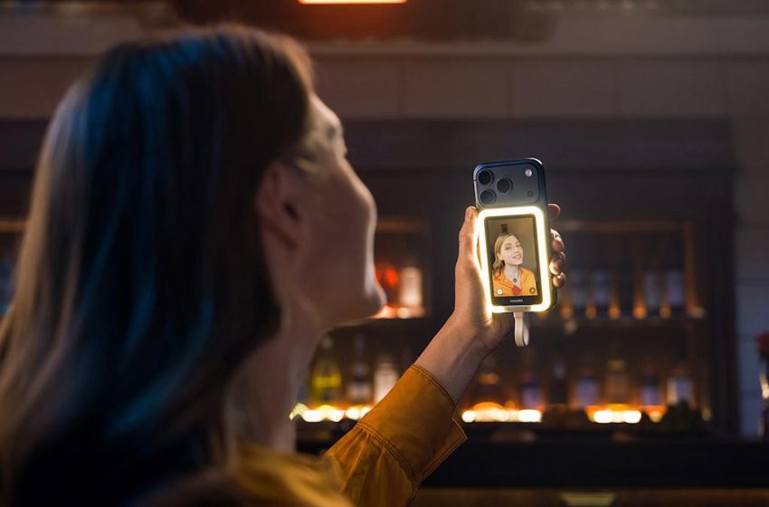  Insta360 releases USB-C selfie screen it’s calling Snap