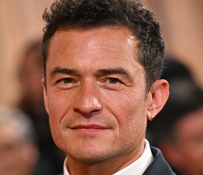  Fans Say Orlando Bloom’s New 28-Year-Old Girlfriend ‘Looks A Lot Like Sydney Sweeney’ In Recent Paparazzi Photos