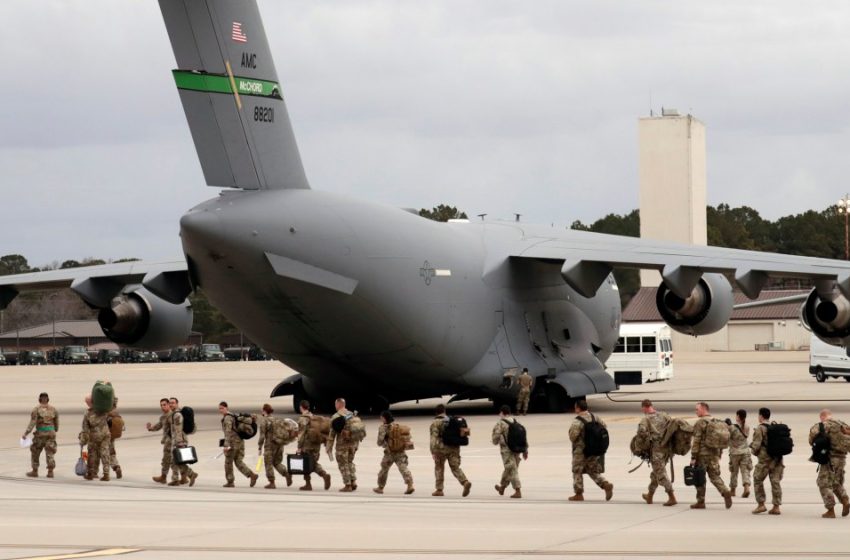  Former Army employee charged with leaking classified info to journalist