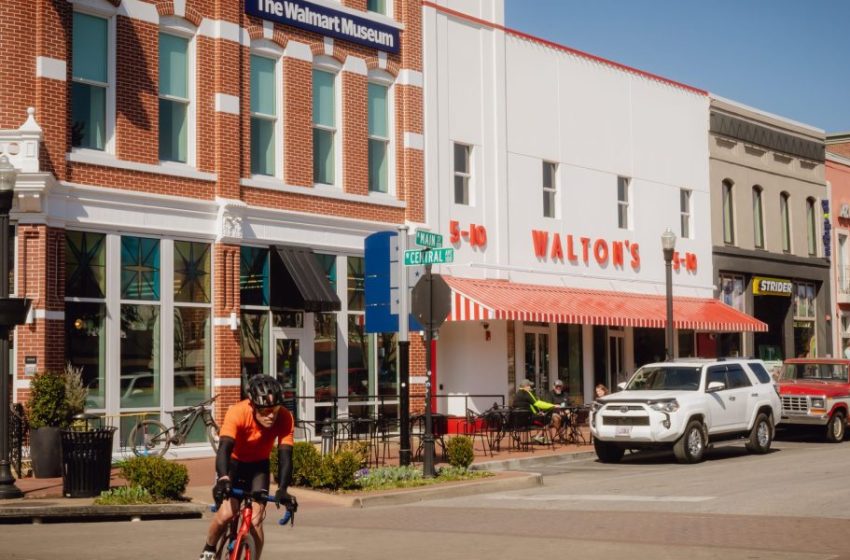  The Walmart billionaires next door: Quiet backlash is brewing against the heirs who remade the retailer’s hometown