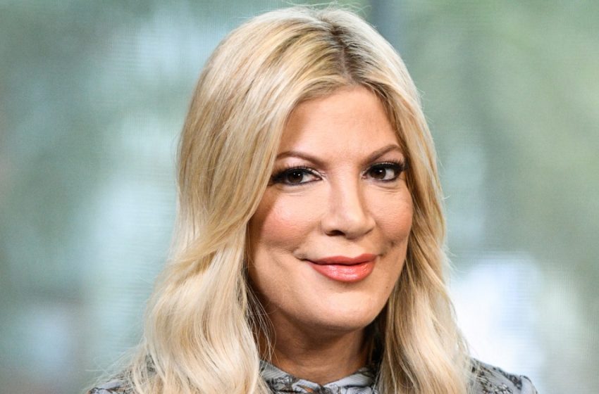 Tori Spelling and seven children taken to hospital after car accident