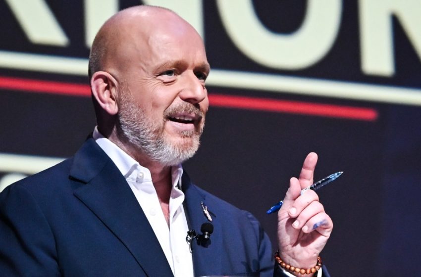  Trump endorses Steve Hilton in California governor’s race