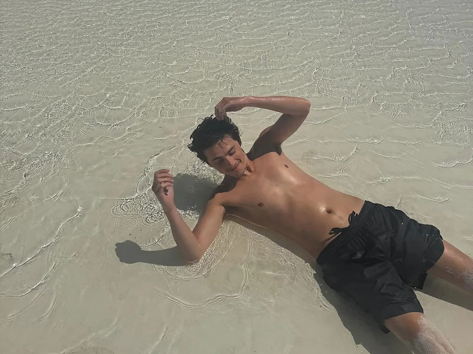 Kylie Jenner and Timothee Chalamet Share Vacation Pics 3