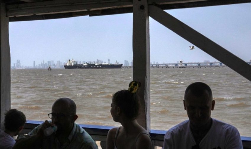  Trump says he’s considering ‘joint venture’ with Iran for Strait of Hormuz tolls