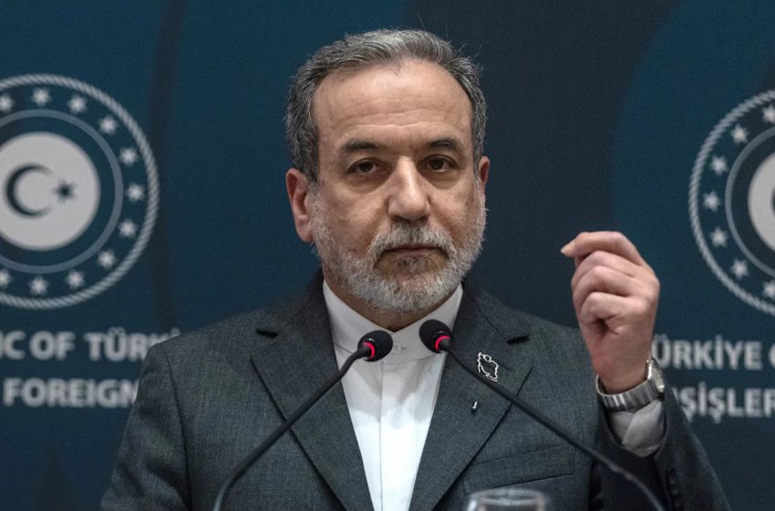  Iran’s FM confirms contact with US envoy Witkoff, denies talks under way