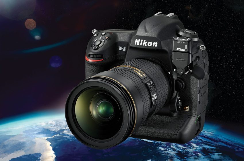  NASA chose an old DSLR as its primary Artemis II camera – here’s why