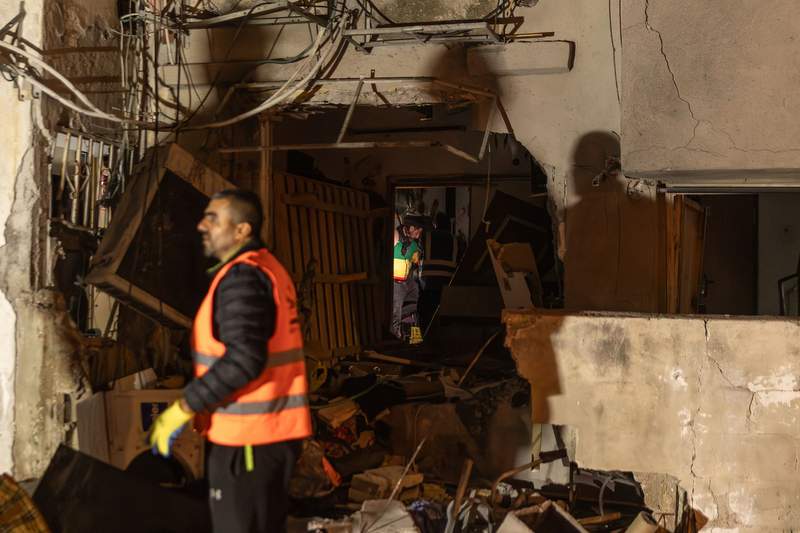  Iran launches its largest missile attack at Israel so far