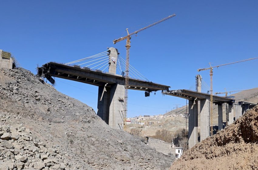  Live Updates: Trump says US military will target Iran’s bridges, power plants despite ‘new regime leadership’