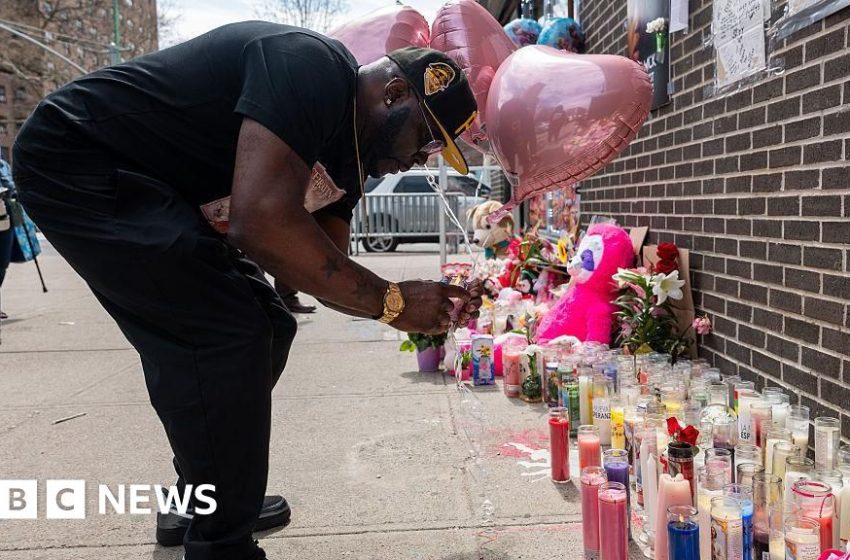  Man charged over fatal shooting of baby in pram in New York – bbc.com