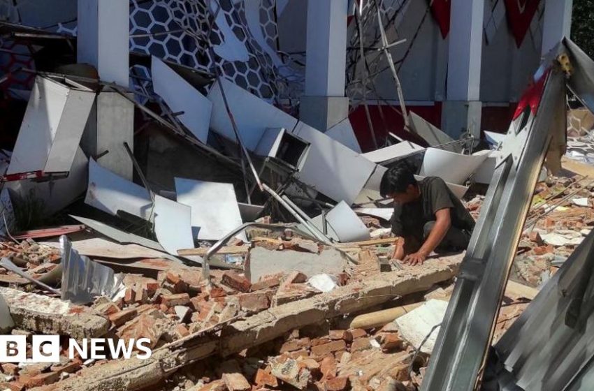  Indonesia earthquake: Magnitude 7.4 quake kills one – bbc.com