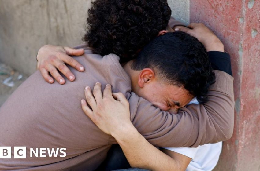  Ten killed in Israeli strikes and clashes between Hamas and militia in Gaza, local sources say – BBC