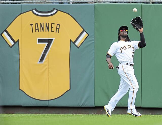 9449504_web1_gtr-starkey2-040426