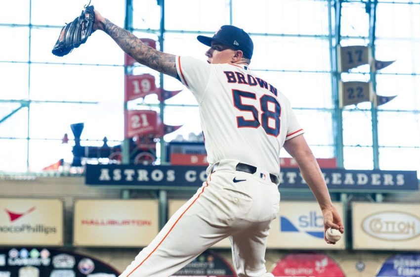  Astros ace Hunter Brown to 15-day IL with shoulder strain