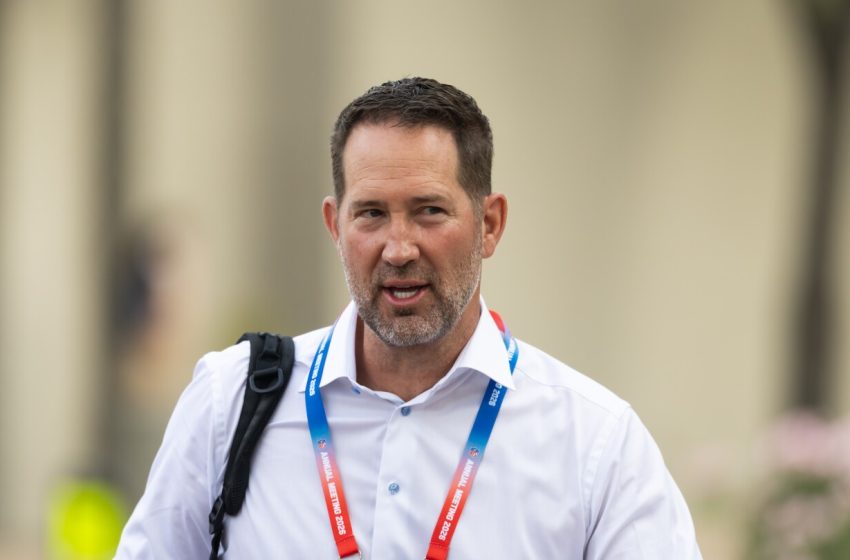  Brian Schottenheimer doesn’t rule out selecting an offensive player in the first round