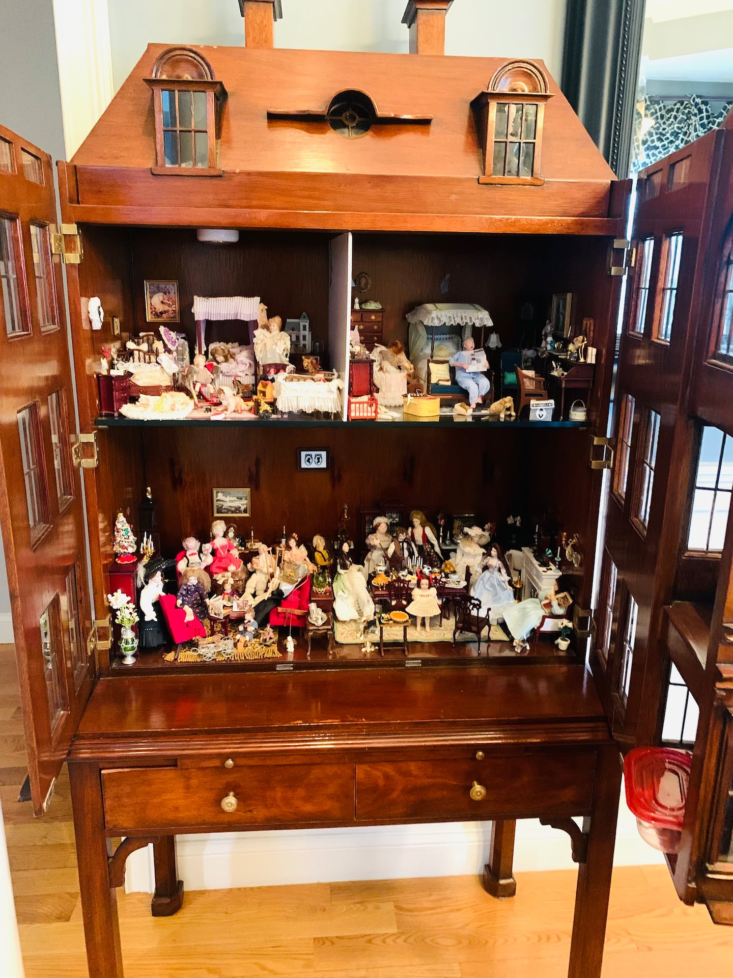 One of Denise Tudino's dollhouses.