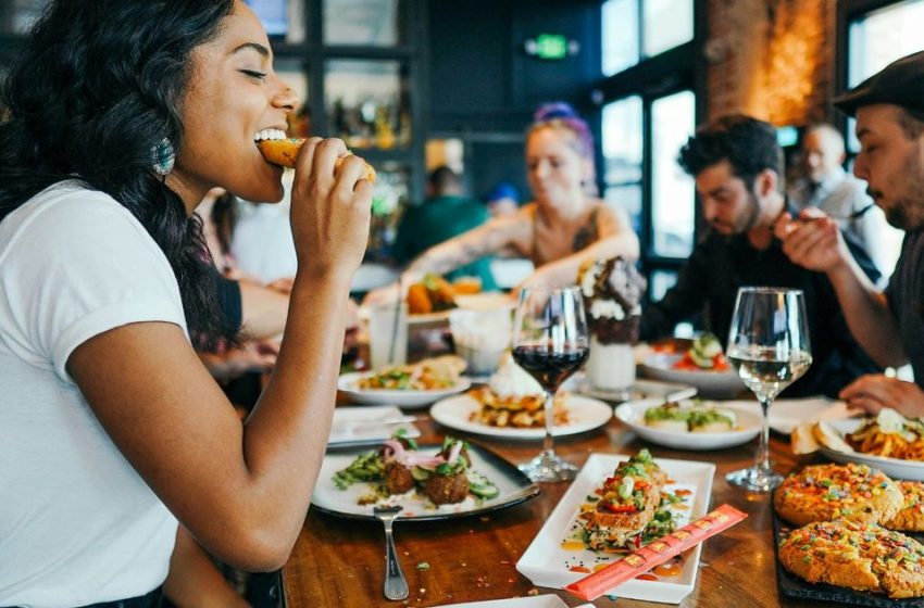  Restaurants are forcing us to put phones away, and I’m not complaining