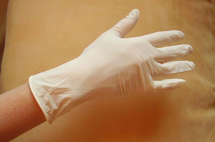 Scientists Tracking the Microplastic Pollution Just Realized They Were Measuring Their Own Lab Gloves