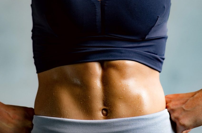  I tried this 4-move Pilates workout to build core stability and strength, and my abs are still on fire