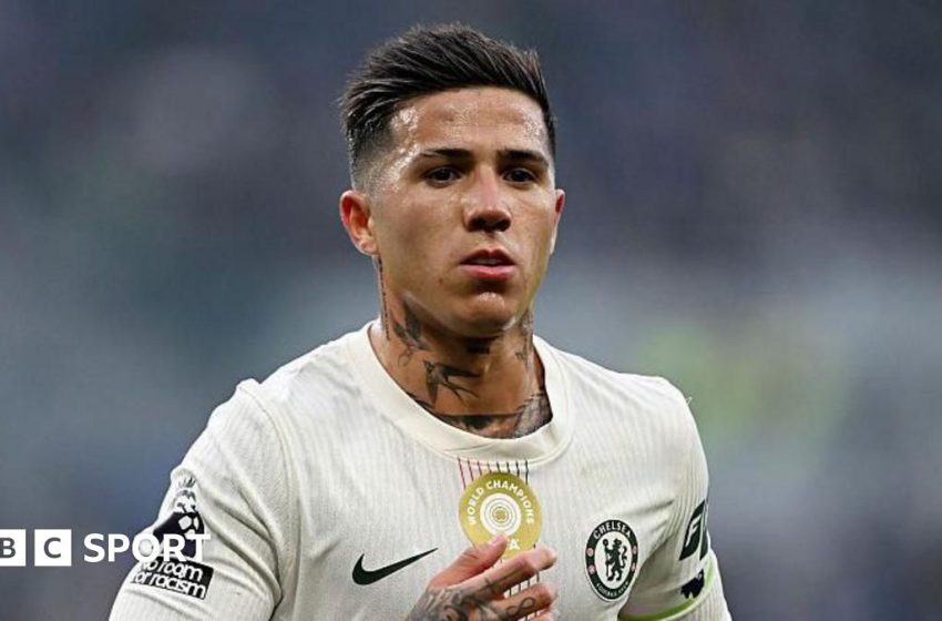  Enzo Fernandez: Chelsea midfielder dropped after ‘crossing a line’ – Liam Rosenior