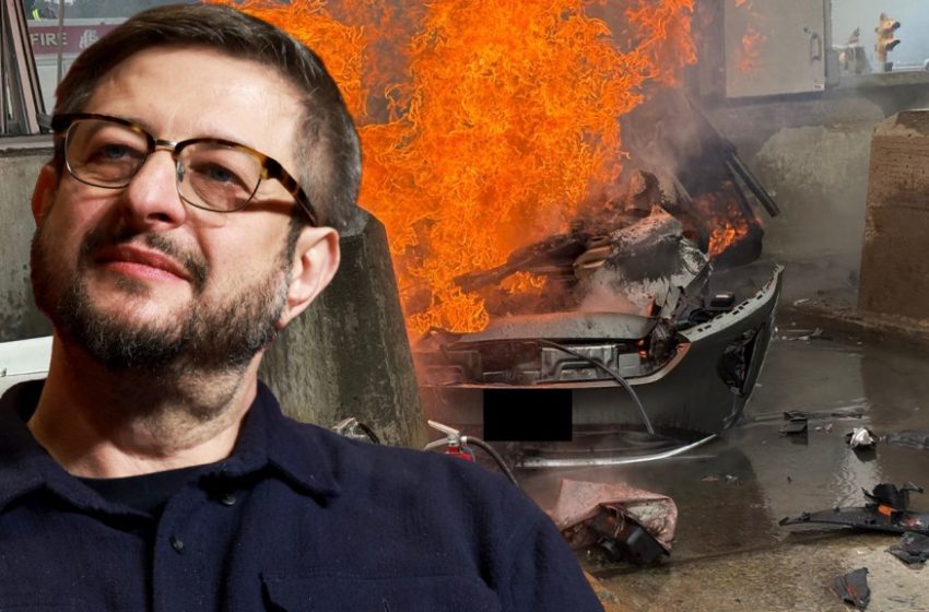  Eugene Mirman Hospitalized After Fiery Car Crash