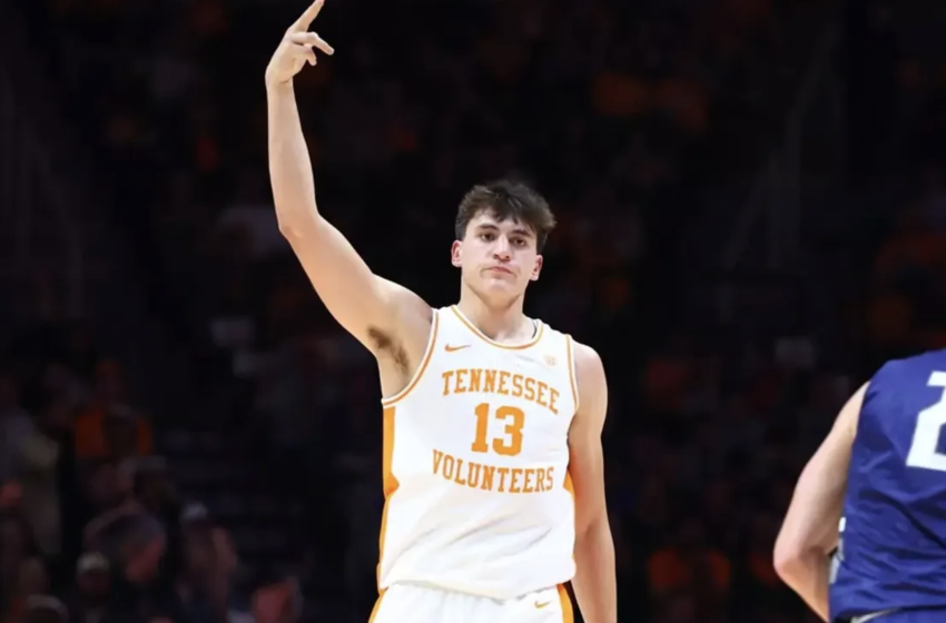  Eyes on 6’10 Tennessee forward JP Estrella, who just