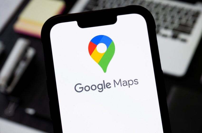  Google Maps can now write captions for your photos using AI