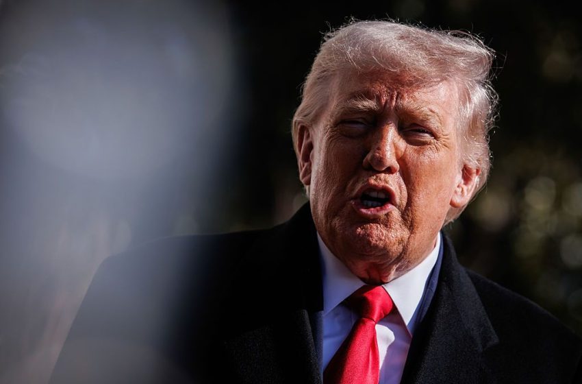  Trump threatened Europe over Strait of Hormuz, with weapons for Ukraine as bargaining chip, FT reports