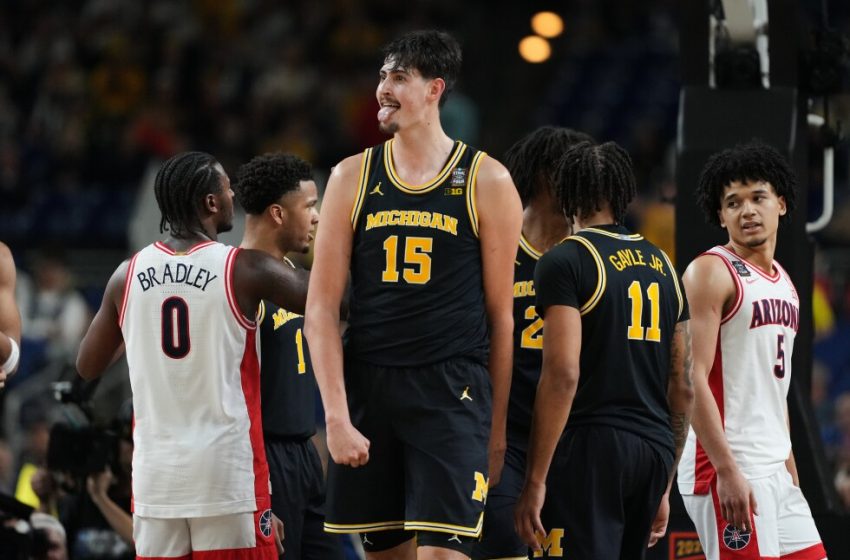  In NCAA title game, a Michigan team on a roll tries to derail a UConn dynasty