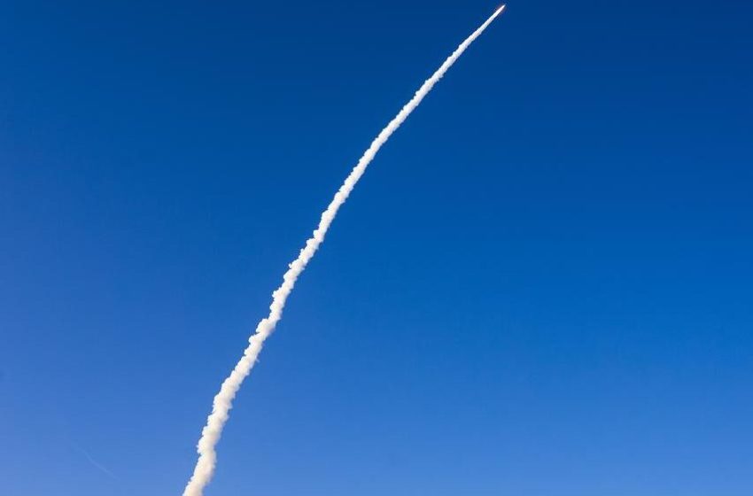  Four astronauts are now inexorably bound for the Moon