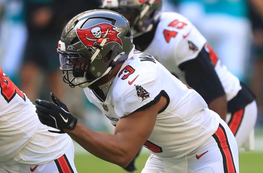  LB Anthony Walker announces his retirement