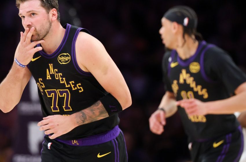  Lakers vs. Cavs Final Score: Big third quarter sends LA to victory