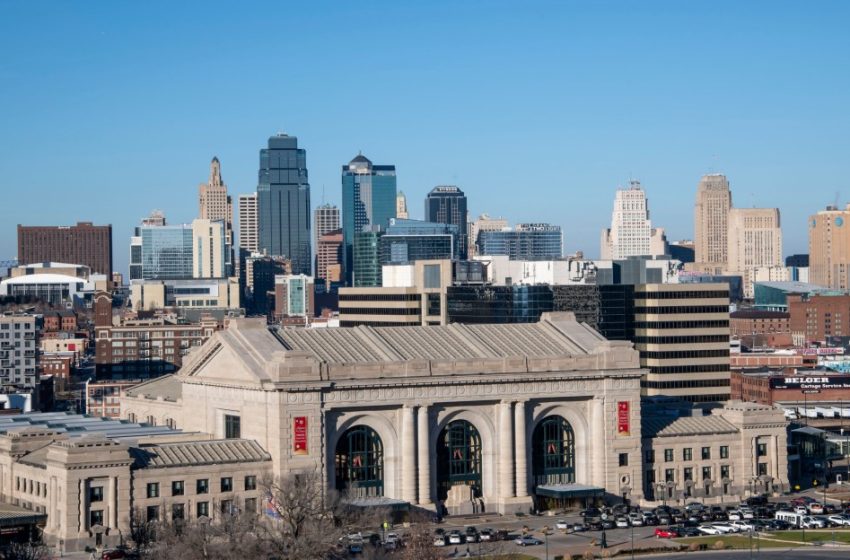  Mayor Quinton Lucas to introduce measure to bring Royals downtown