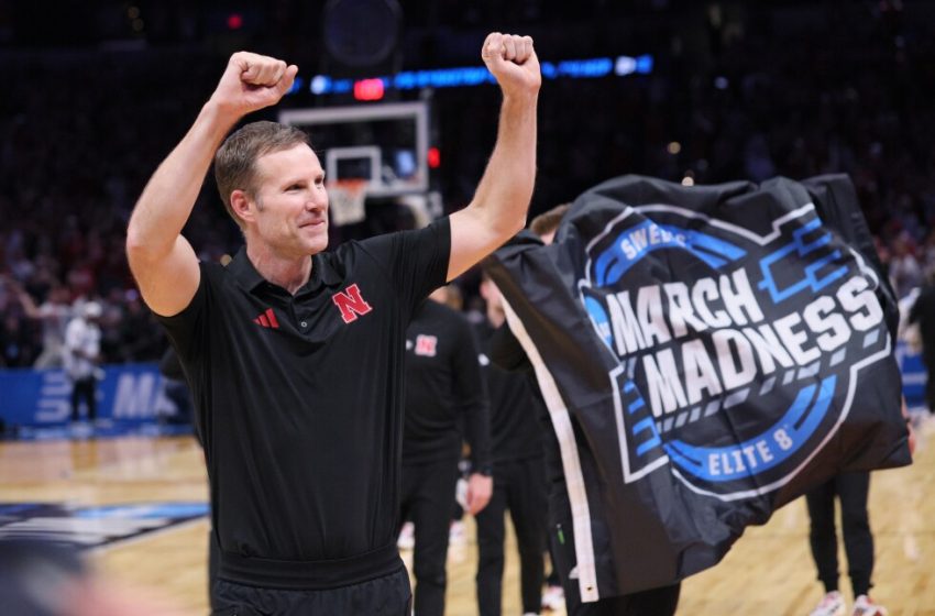  Nebraska’s Fred Hoiberg named AP Coach of the Year after breakthrough season