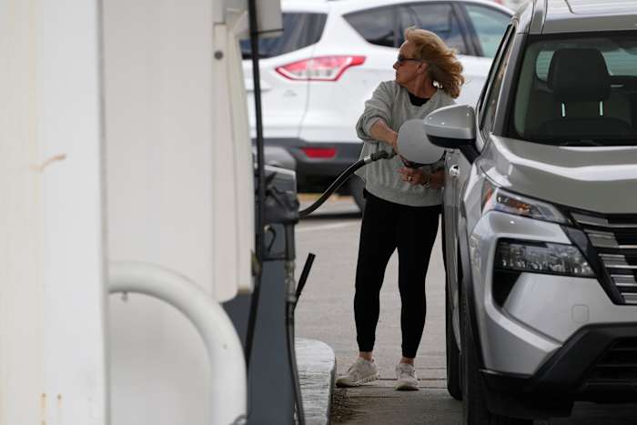  Gov. Gretchen Whitmer issues executive order to save Michigan drivers money amid rising gas prices