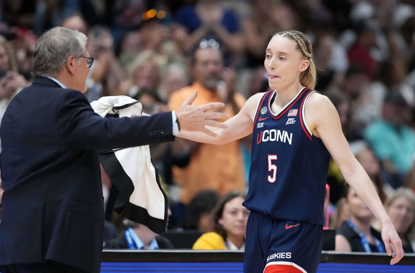  Paige Bueckers Used One Word to Describe Geno Auriemma’s Spat With Dawn Staley