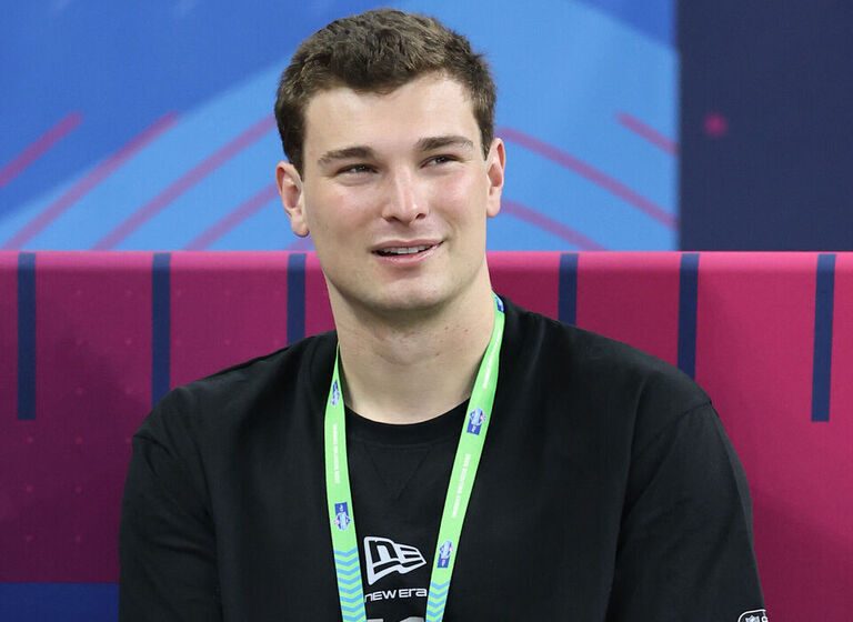  Report: Projected No. 1 pick Mendoza won’t attend NFL draft