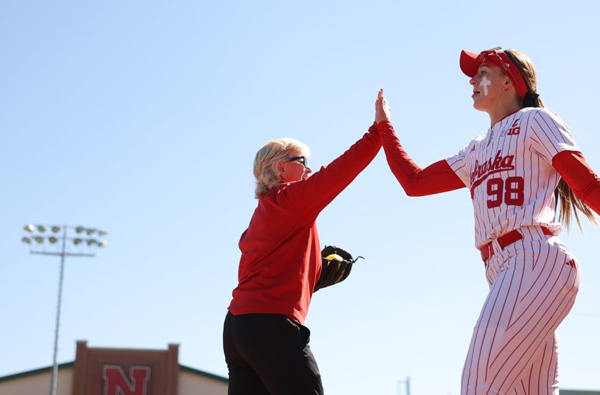  Revelle Grabs 1,200th Win at Nebraska As Huskers Sweep Rutgers – University of Nebraska