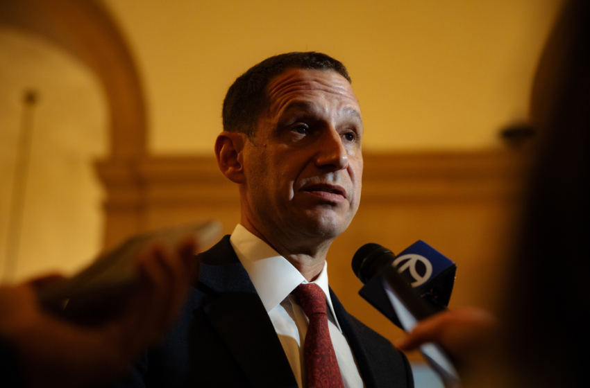  SF mayor hands out 127 pink slips to city departments – The San Francisco Standard