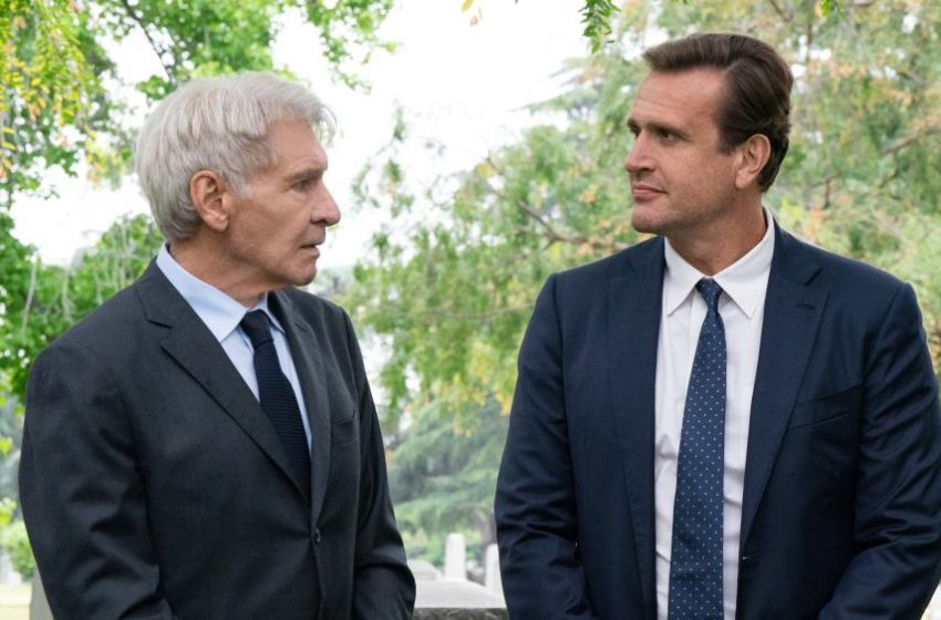  ‘Shrinking’ Creator Bill Lawrence Says Season 4 Has ‘A New Story’