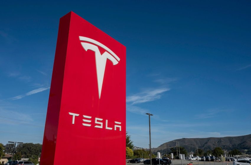  Why safety regulators closed their investigation into Tesla’s remote parking feature