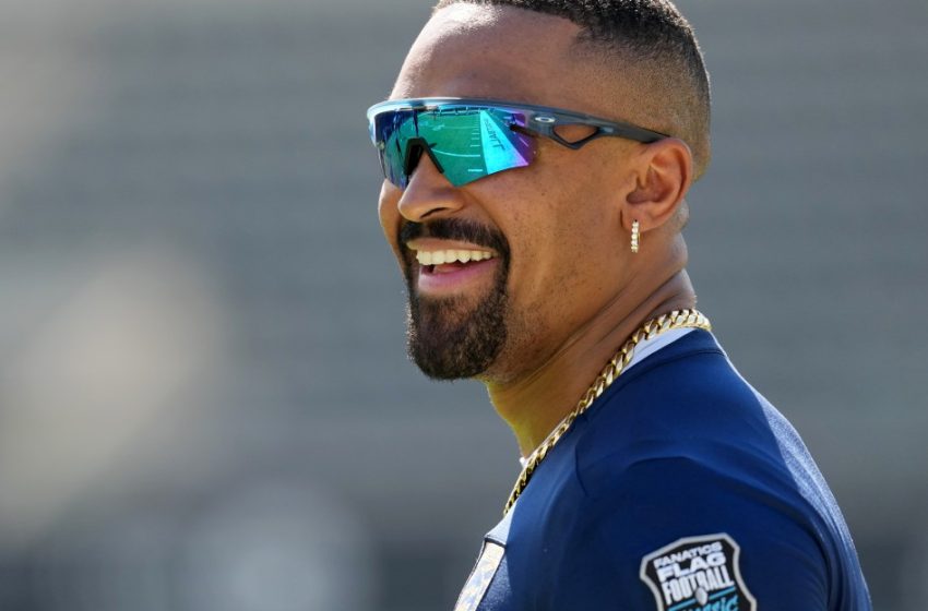  The noise inside the Eagles’ headquarters needs to stop