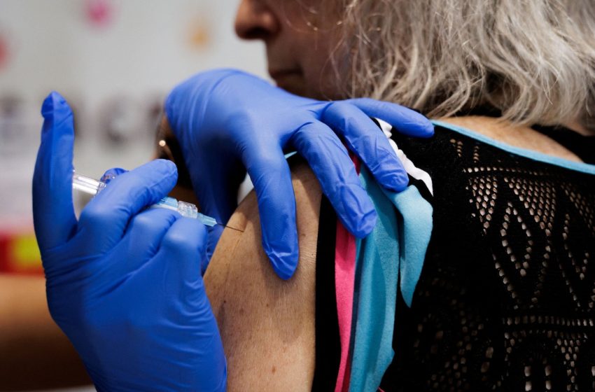  CDC delays report showing covid vaccine benefits, scientists say