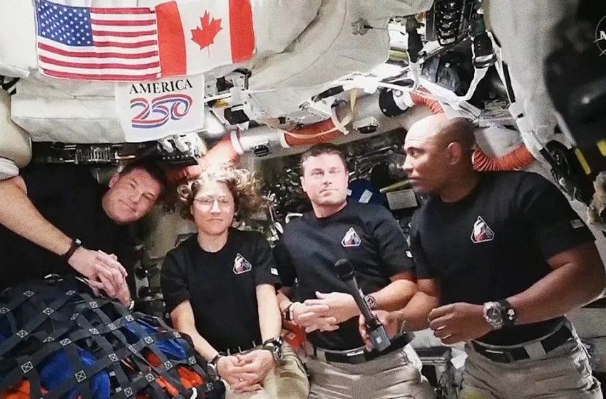  Trump Has Call With Moon Astronauts So Awkward That They May Turn Around and Disappear Into the Void of Space