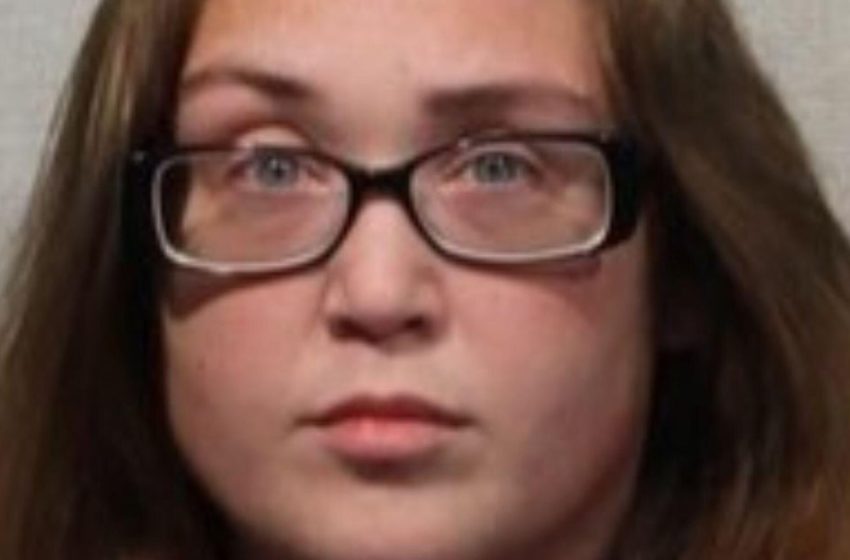  Woman charged in Indiana root beer float murder orders hit on best friend, police say