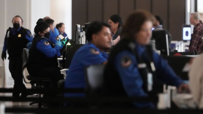 Trump’s new budget seeks TSA privatization. Here’s what that could mean