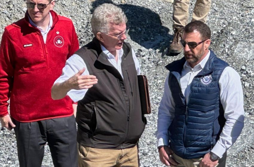  All DHS workers to be paid by end of week for past 6 weeks of shutdown